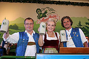 Herbstfest Rosenheim 2018: Anstich am 25.08.2018 durch OB Gabriele Bauer in der Auer-Bräu Festhaller (©Foto: Martin Schmitz)